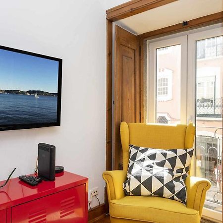 Typical Portuguese Apartment In Sao Bento Lissabon Buitenkant foto