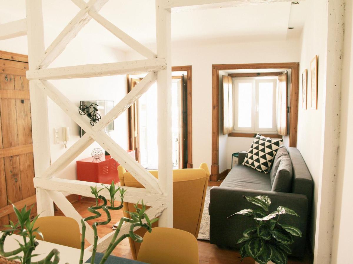 Typical Portuguese Apartment In Sao Bento Lissabon Buitenkant foto