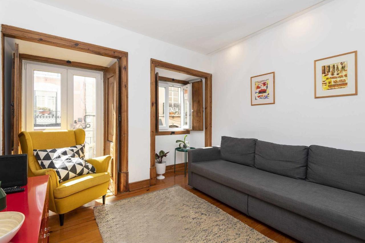 Typical Portuguese Apartment In Sao Bento Lissabon Buitenkant foto