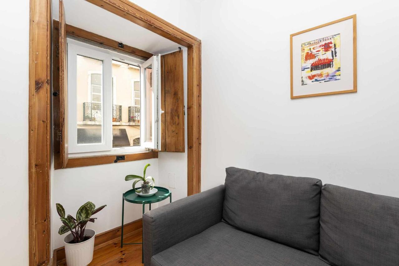 Typical Portuguese Apartment In Sao Bento Lissabon Buitenkant foto