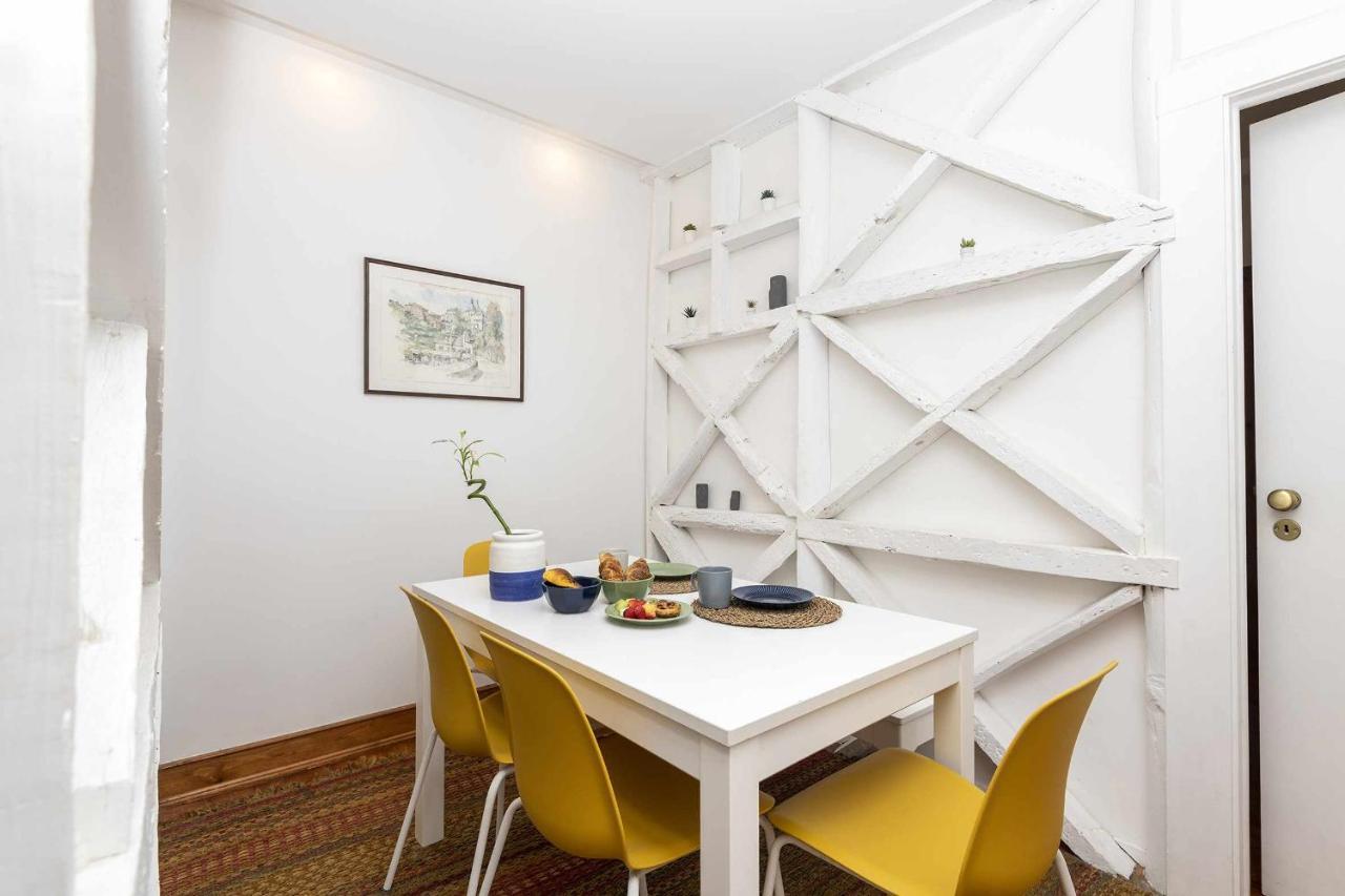 Typical Portuguese Apartment In Sao Bento Lissabon Buitenkant foto