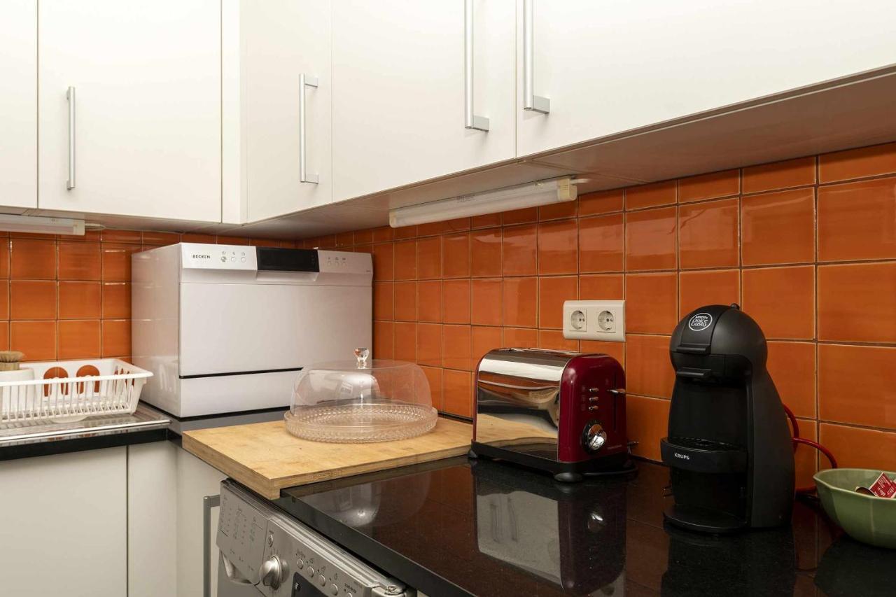 Typical Portuguese Apartment In Sao Bento Lissabon Buitenkant foto